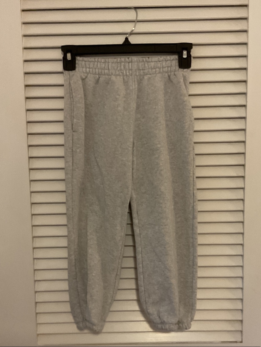 Athleta Kids Light Gray Elastic-Waist Joggers